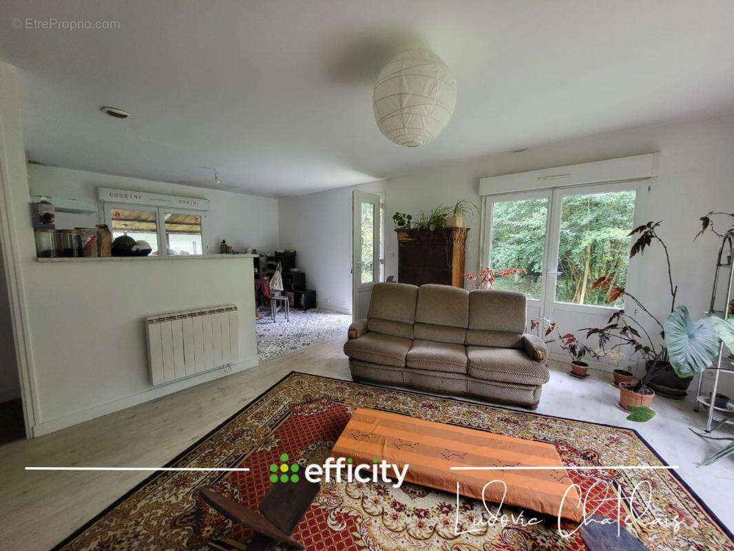 Maison 300 m² à La Chapelle-Chaussee  - photo 29