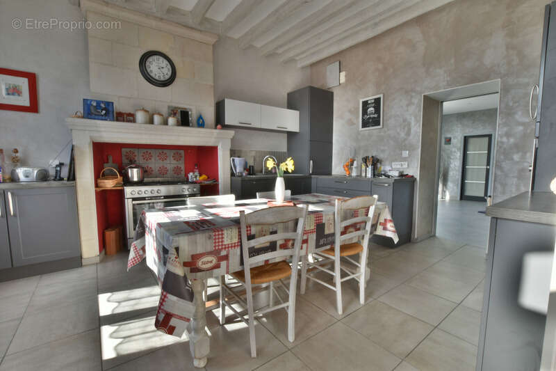 Maison à MAZE