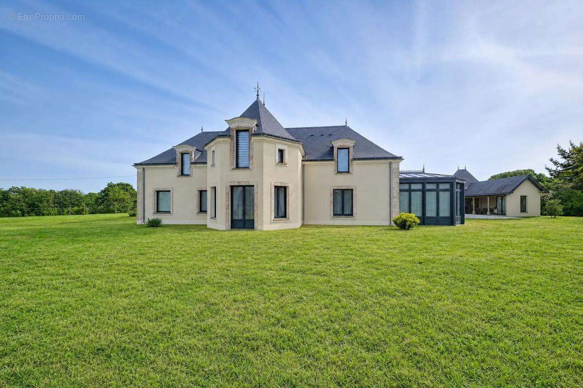 Maison à ANGRIE