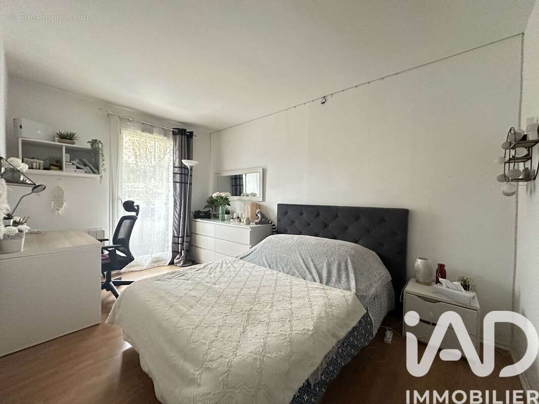Photo 9 - Appartement à VILLEBON-SUR-YVETTE