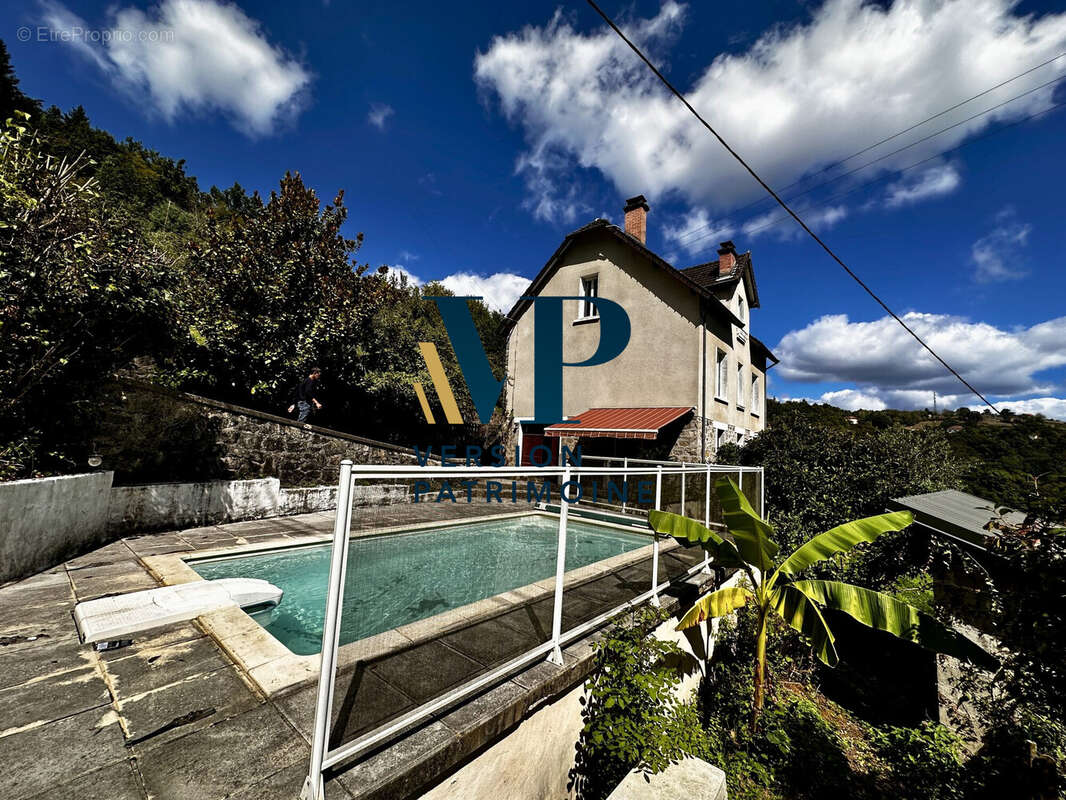 Maison à CHAMEYRAT