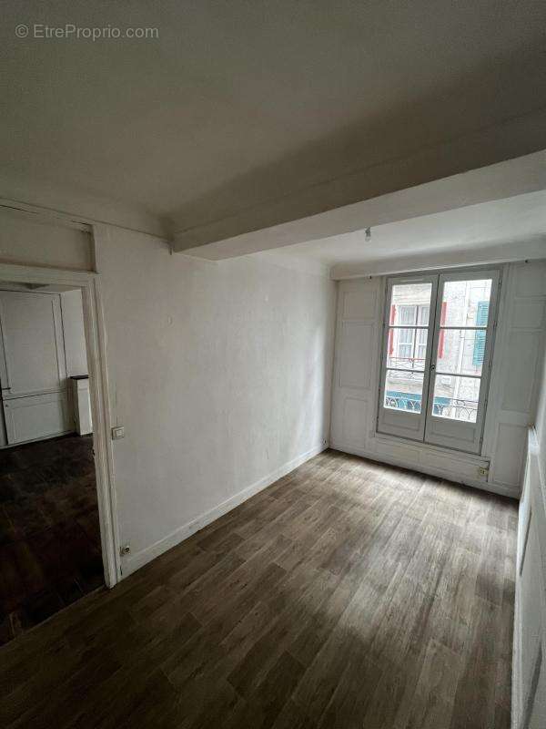 Bayonne hypercentre immeuble 8 appartements 360m² 800 000 - photo 6