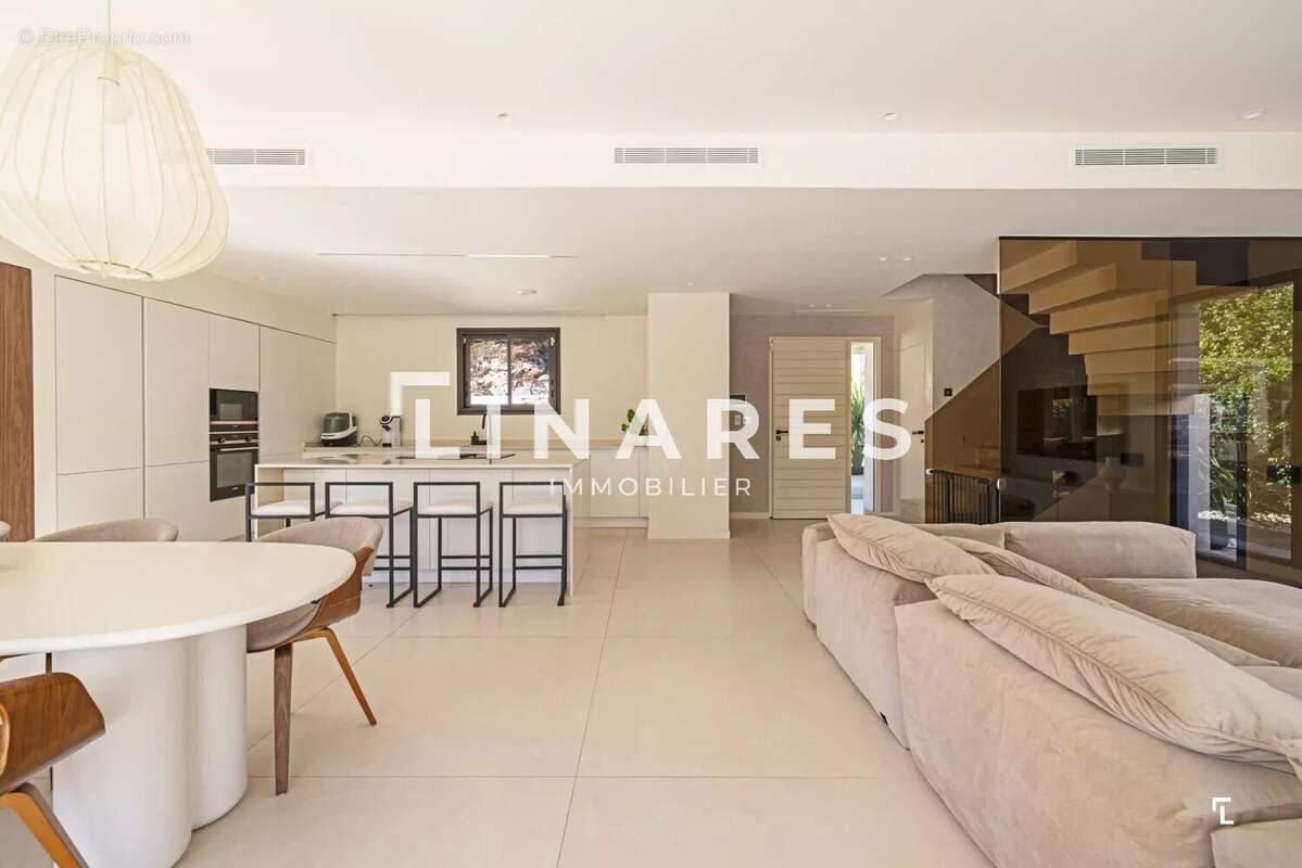 Maison à MARSEILLE-9E