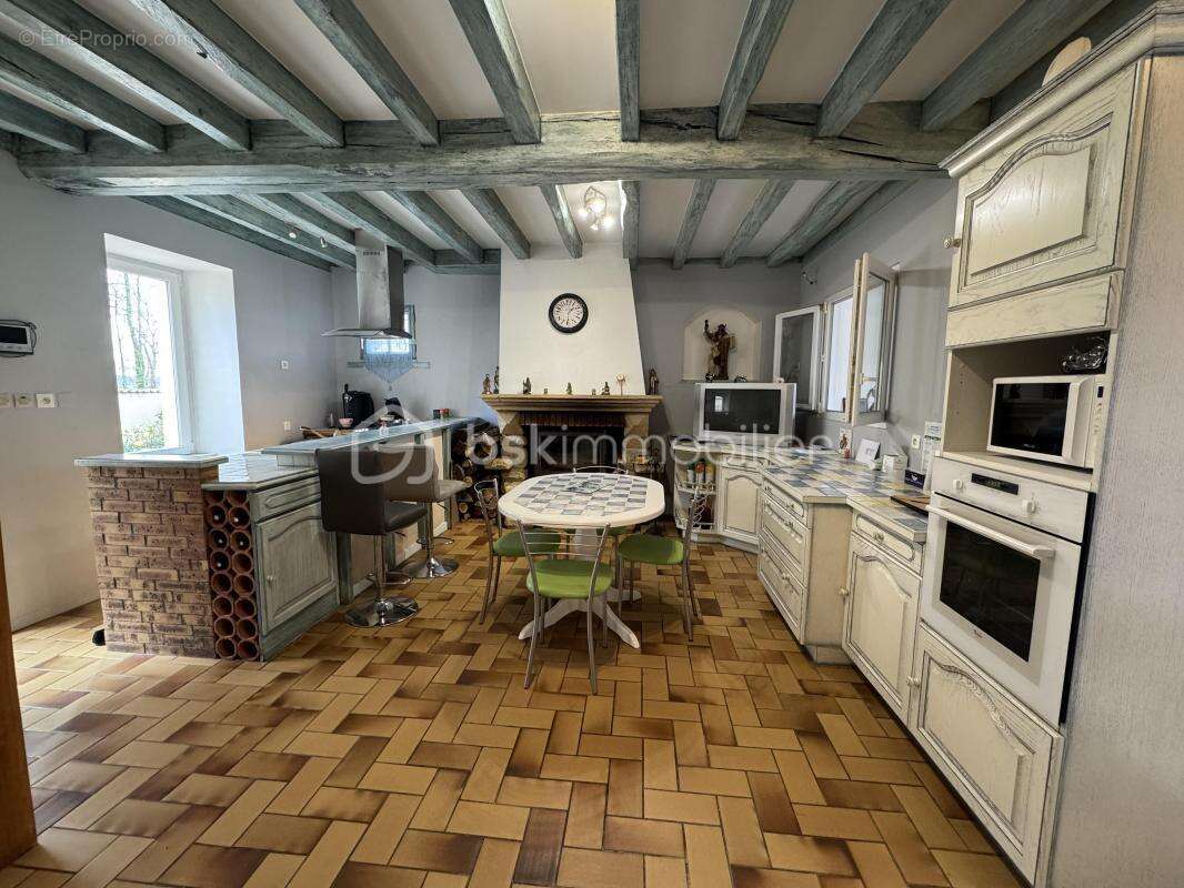 Maison à LAVERNAT