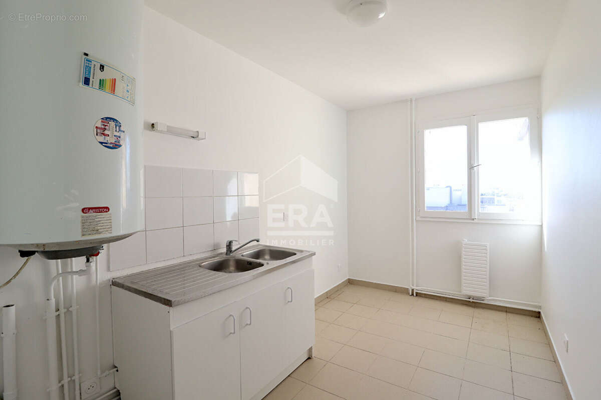 Appartement à CHAMPS-SUR-MARNE