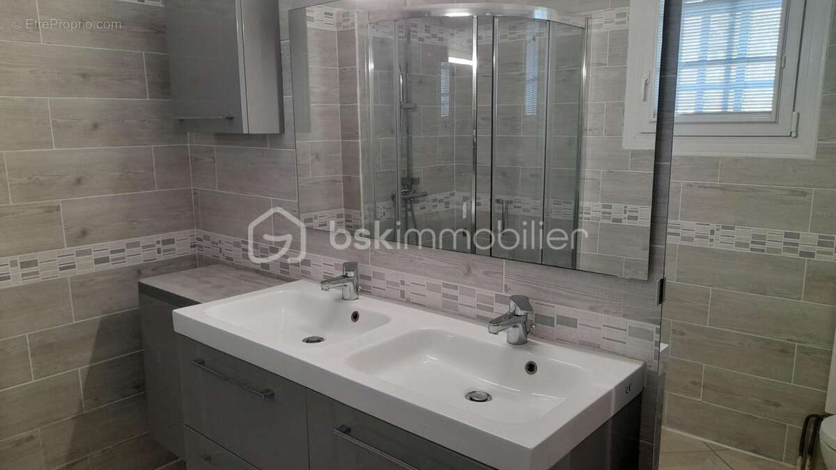 Maison à LA CROIX-EN-TOURAINE