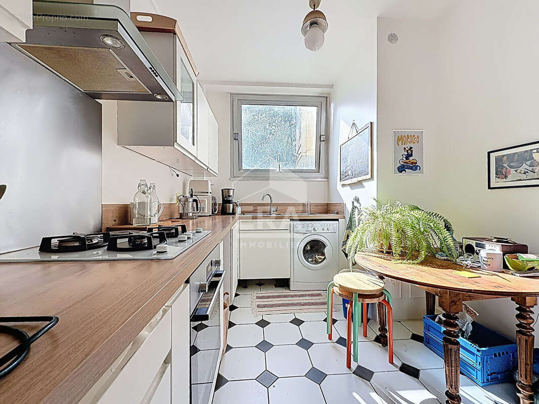 Appartement à PARIS-12E