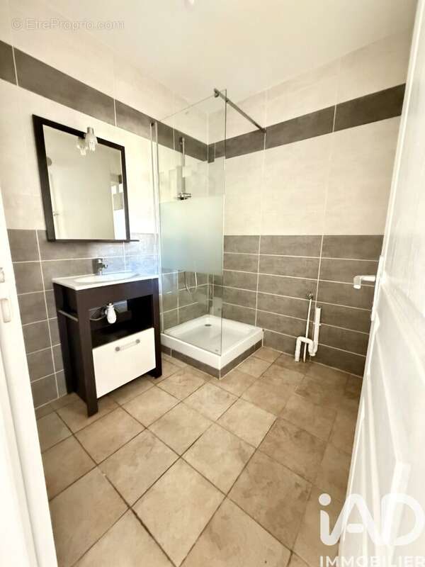Appartement 75 m² à Agde  - photo 4