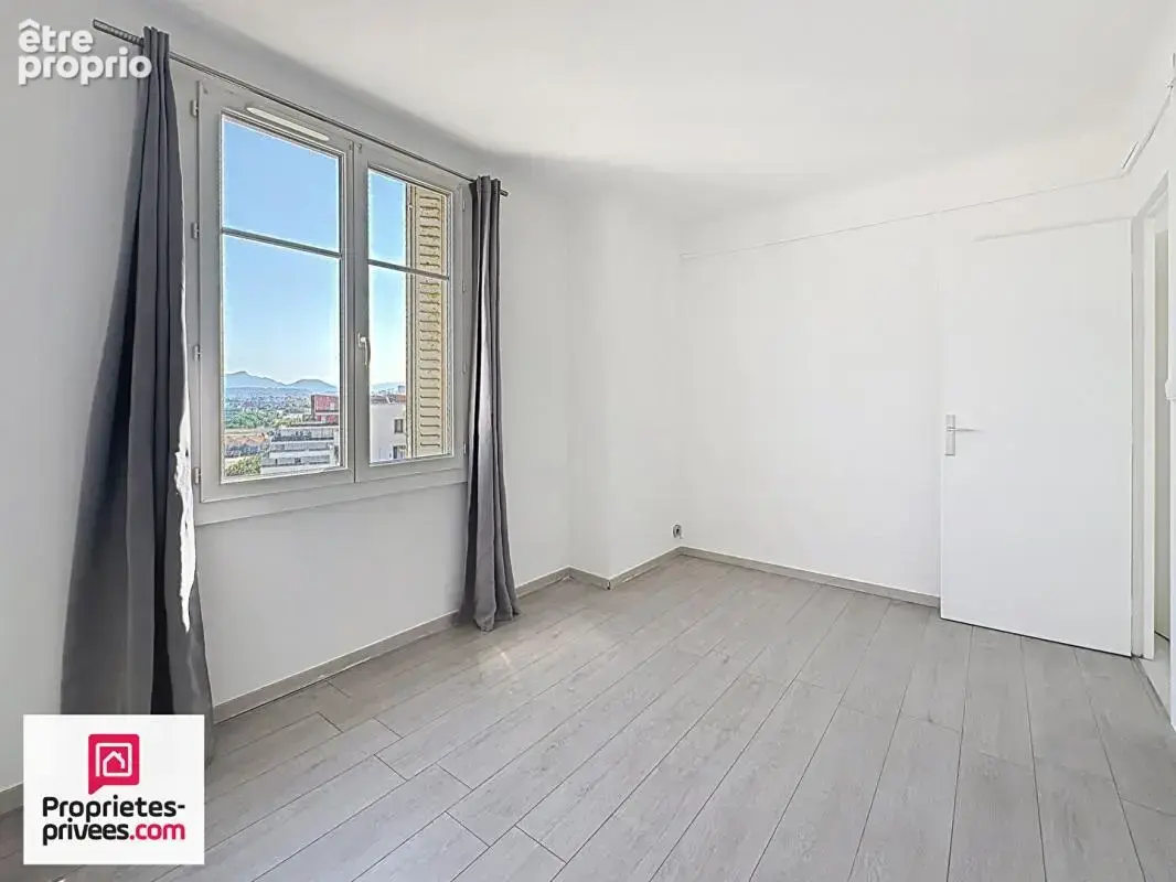 Appartement  T4 Marseille 13008 - photo 13