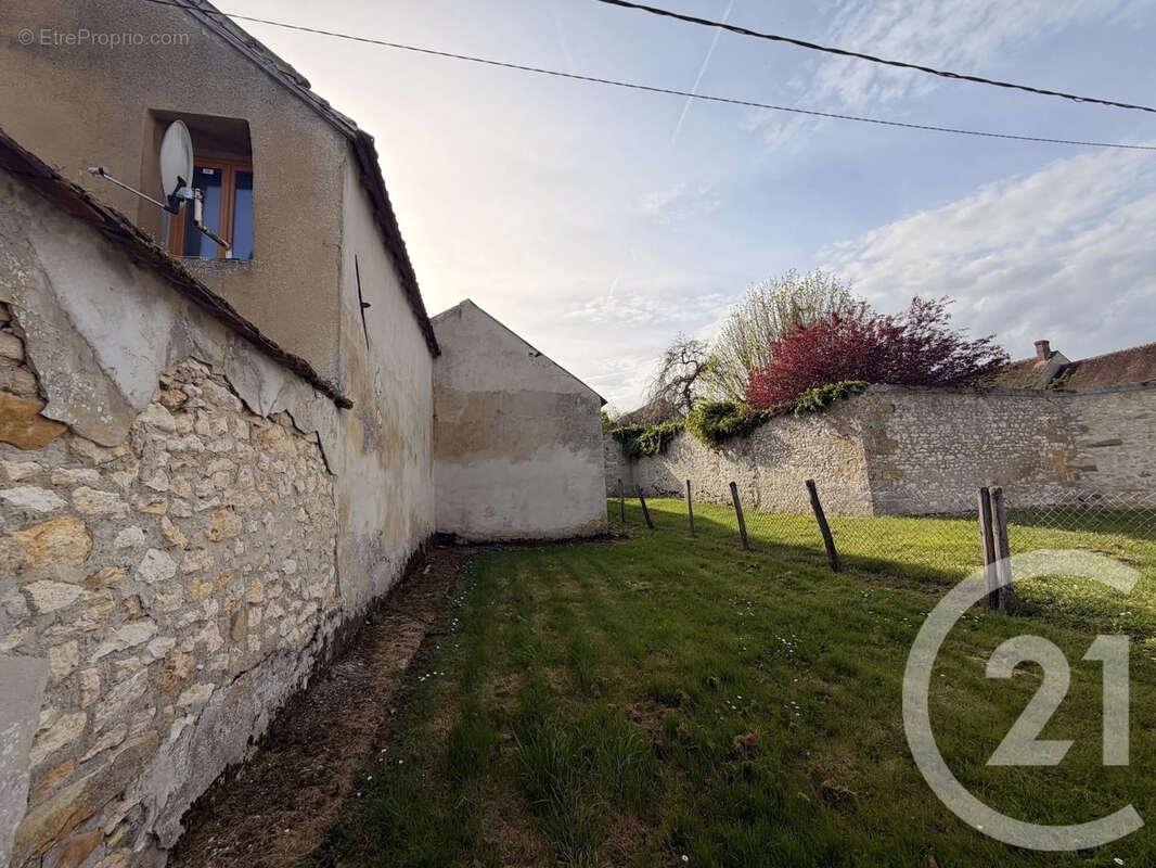 Maison à DONNEMARIE-DONTILLY