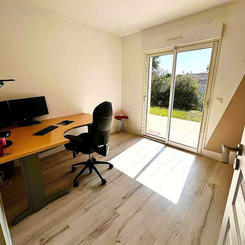 Maison à IZON