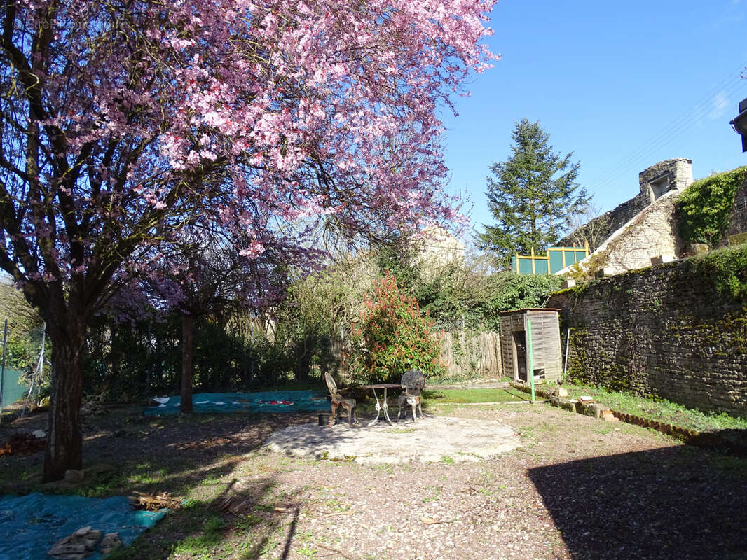 Maison à CHATILLON-SUR-SEINE