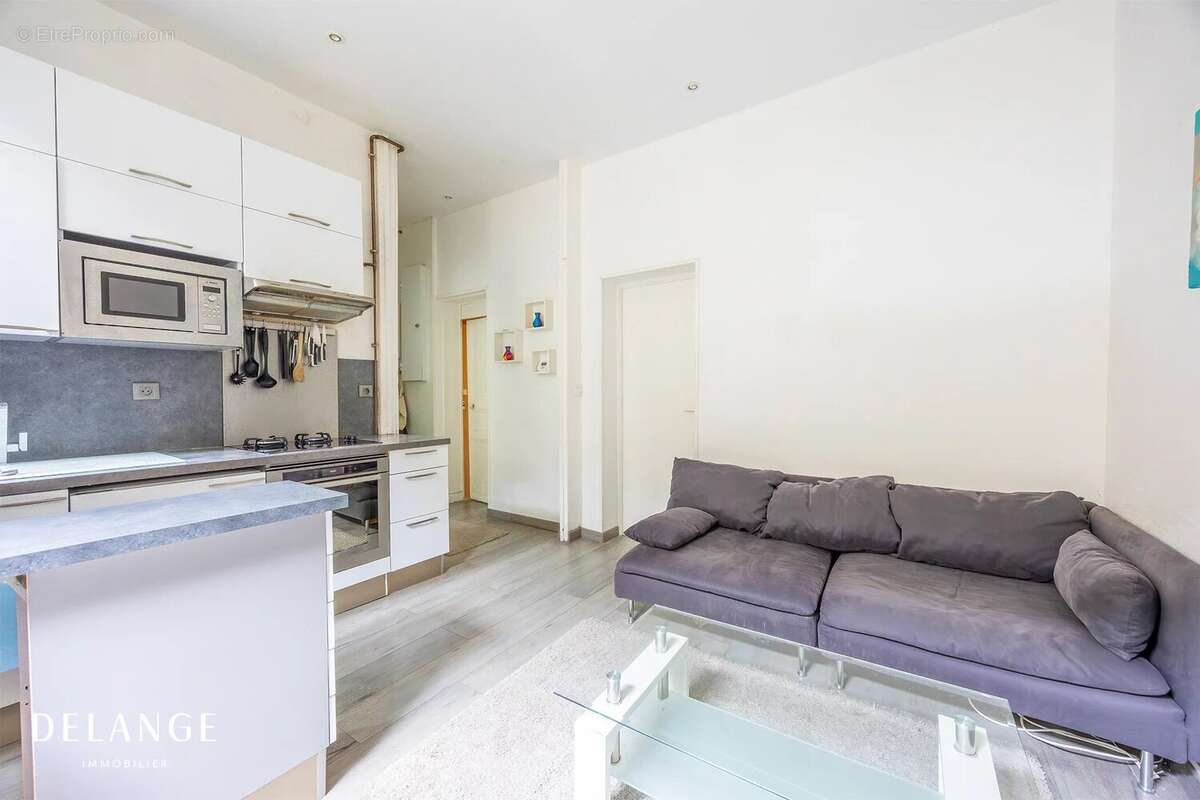 Appartement à PARIS-12E