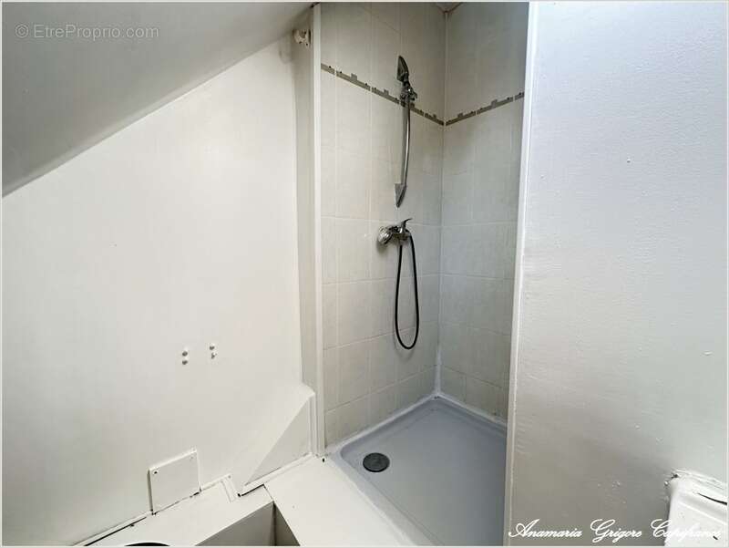 Maison à SAINT-VICTOR-DE-BUTHON