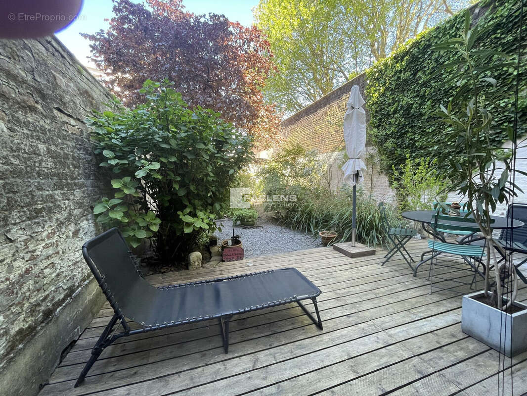 Maison 78 m² à Lille  - photo 2