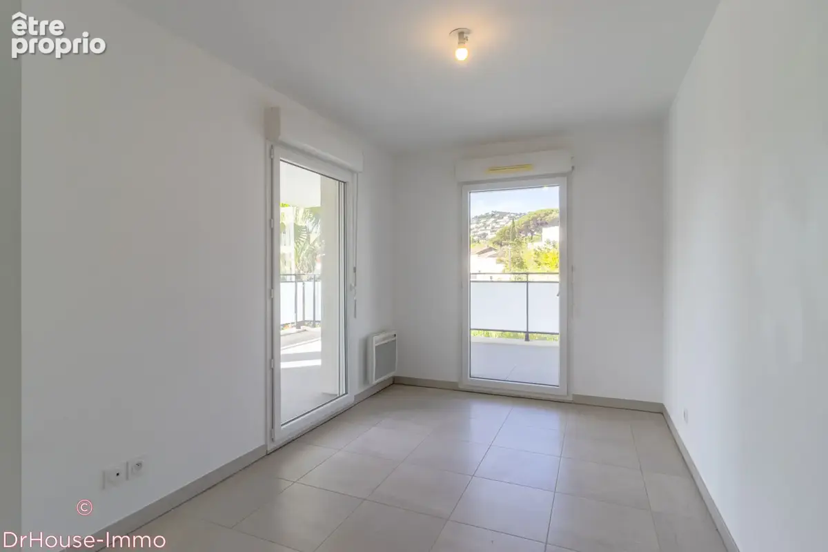Appartement 3 pièces 57 m² à vendre à Cavalaire-Sur-Mer (83240) - photo 17