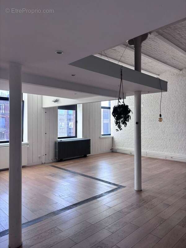 Nouveauté, superbe appartement de type loft d'une surface de 161m2 carrez, totalement rénové au coeur de Lille - photo 9