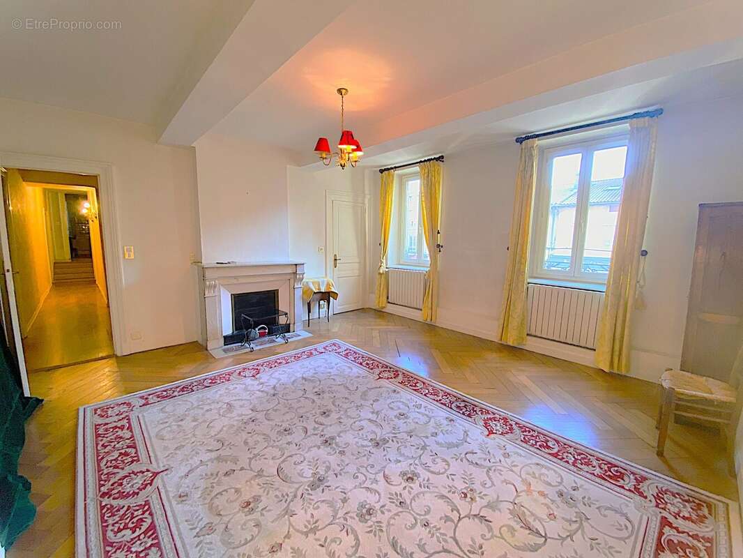 Appartement à VILLEFRANCHE-SUR-SAONE