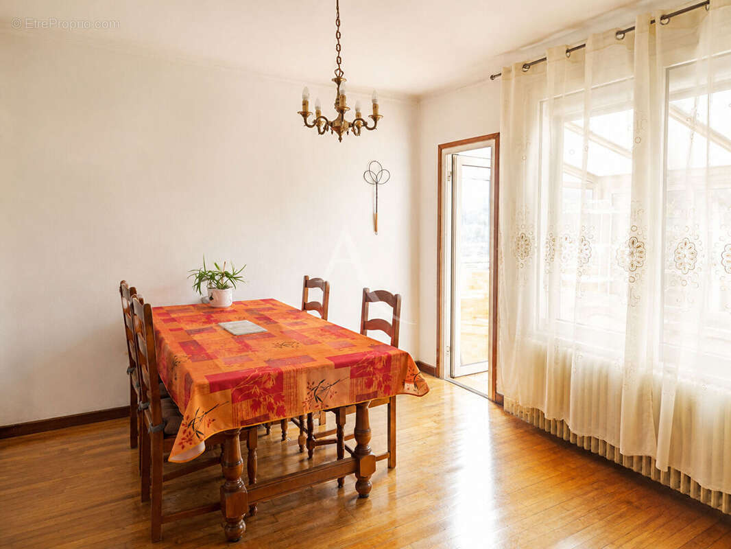 Maison Gagny 4 pièce(s) 96 m2 - photo 2