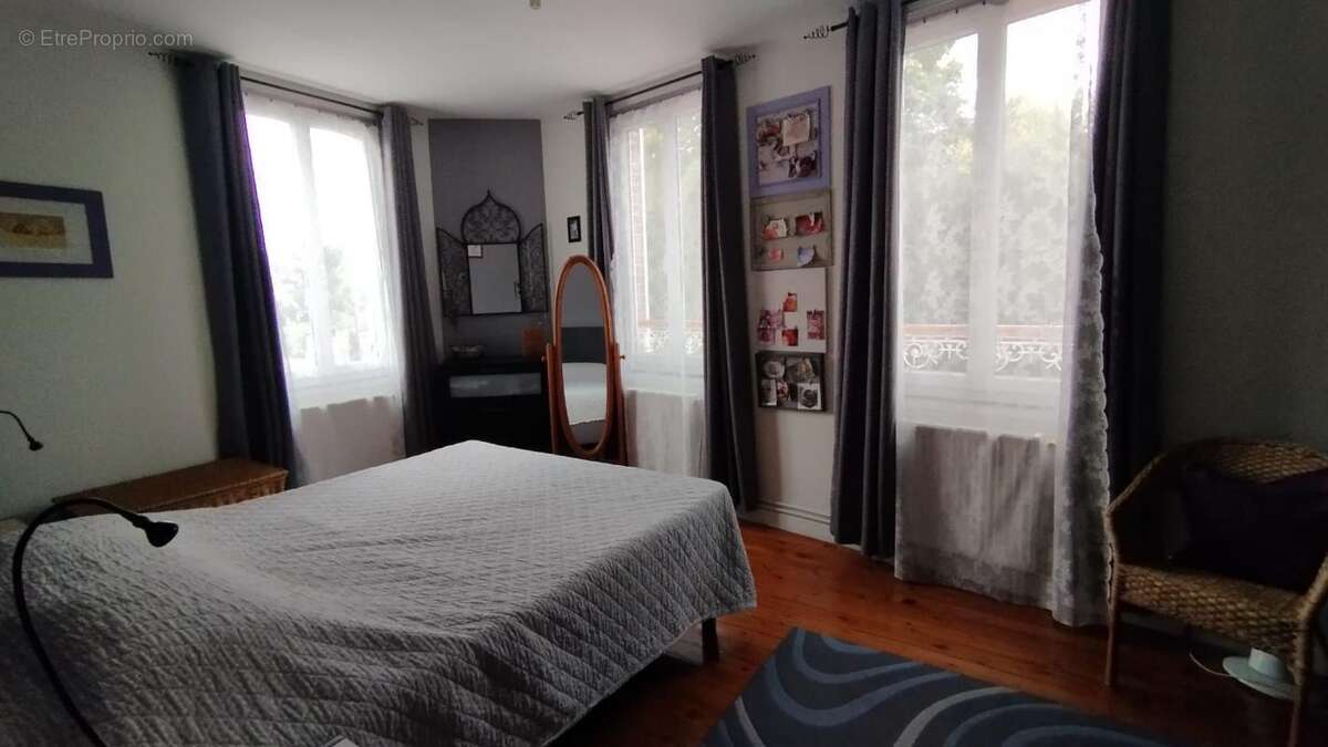 Maison à PUISEUX-LE-HAUBERGER