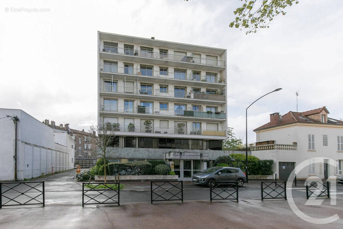 Appartement à SAINT-MAUR-DES-FOSSES