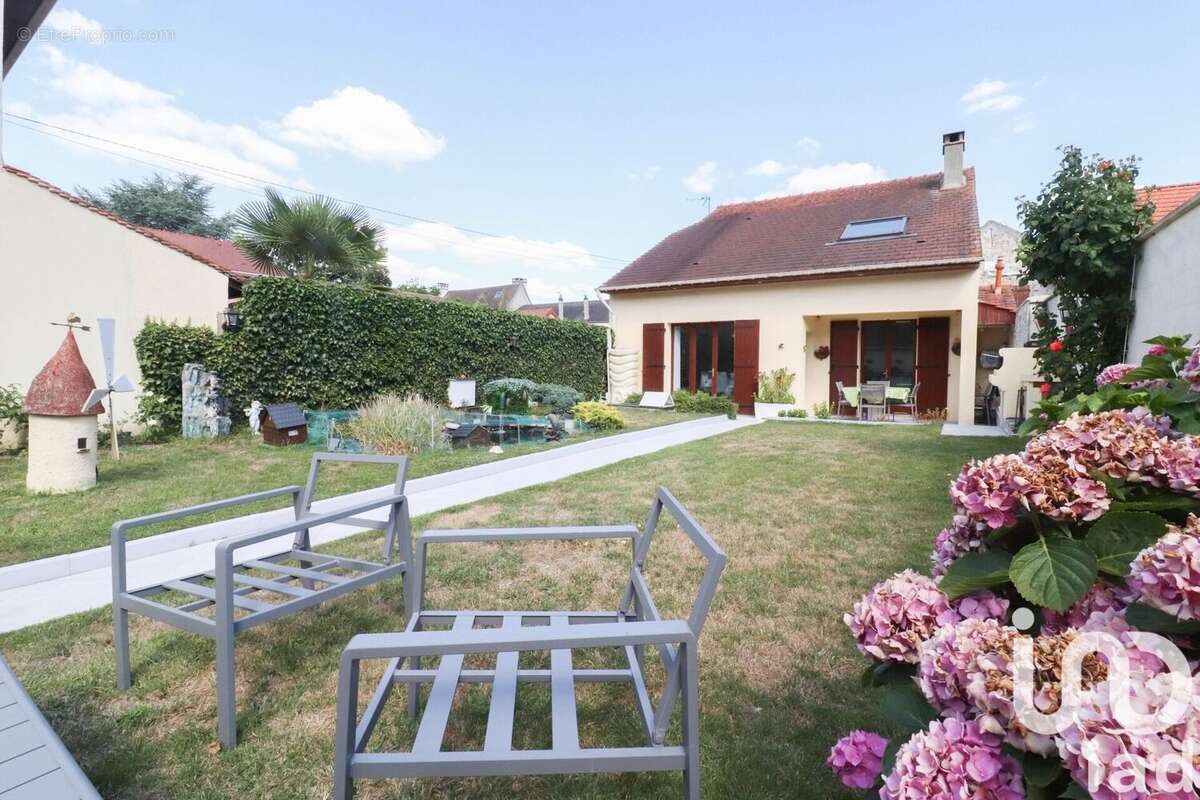 Photo 3 - Maison à SAULX-LES-CHARTREUX