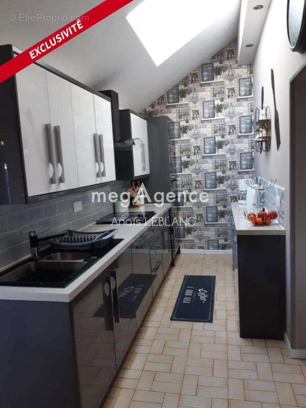 Maison de campagne de 179 m² proche A81 - photo 6