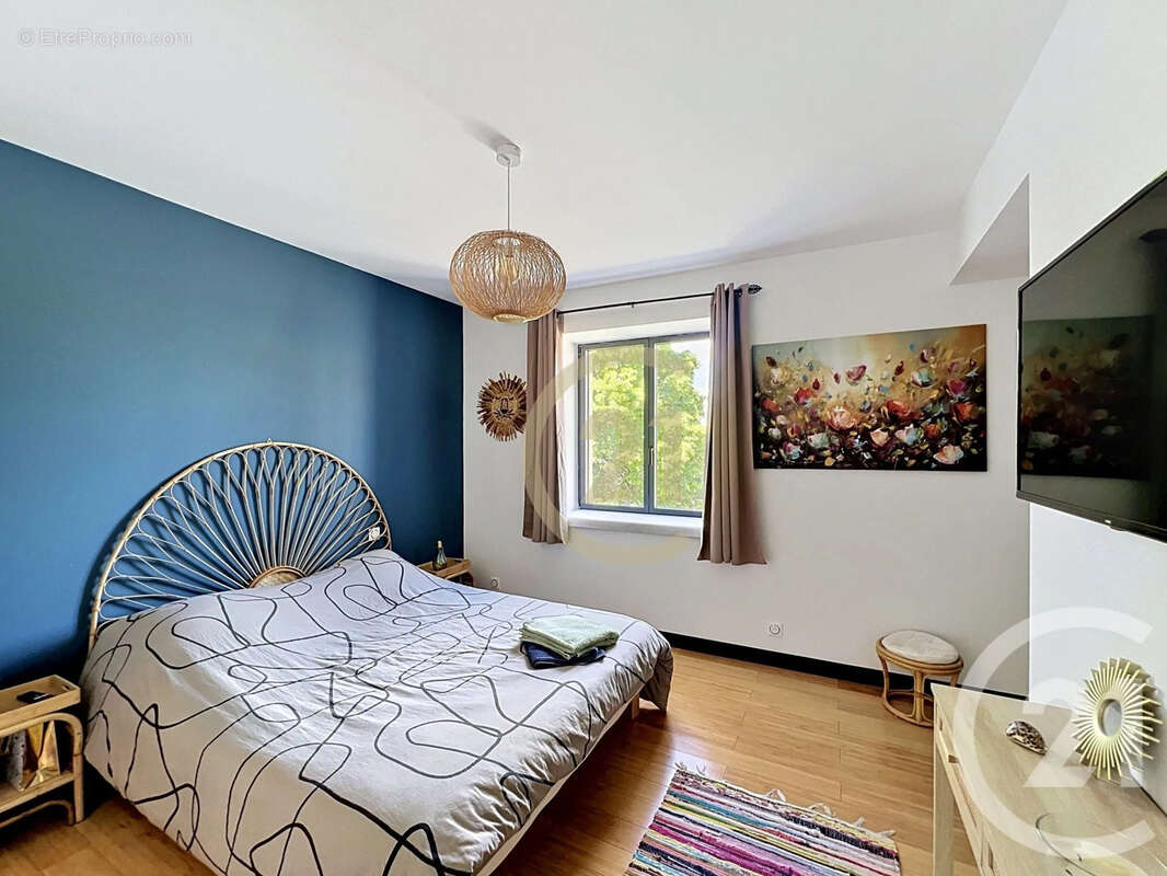Maison 190 m² à Uzes  - photo 10