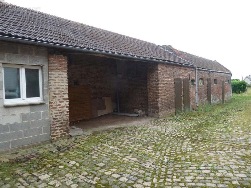 Maison à WALINCOURT-SELVIGNY