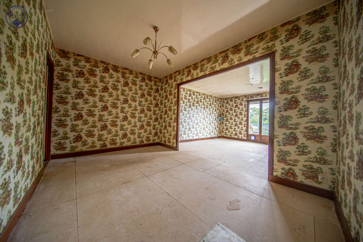 Maison à COUVERTPUIS