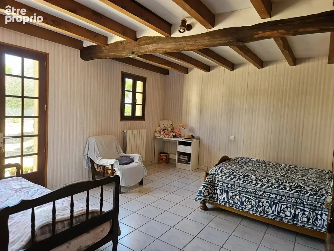 Ferme moderne avec une seconde maison à rénover - photo 13