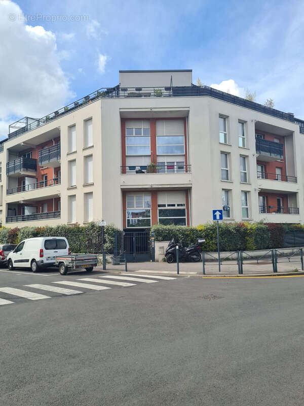 Appartement à FLEURY-MEROGIS