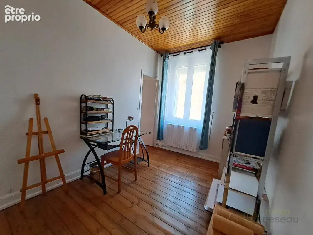 Maison 94 m² à Saint-Quentin  - photo 10