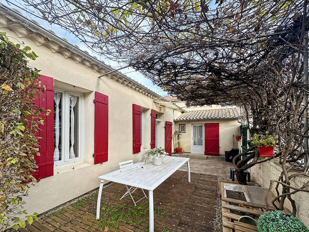 Maison à CHATEAURENARD