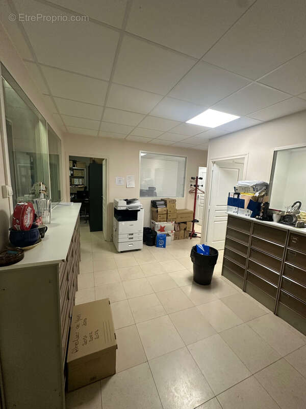 Commerce à LE RAINCY