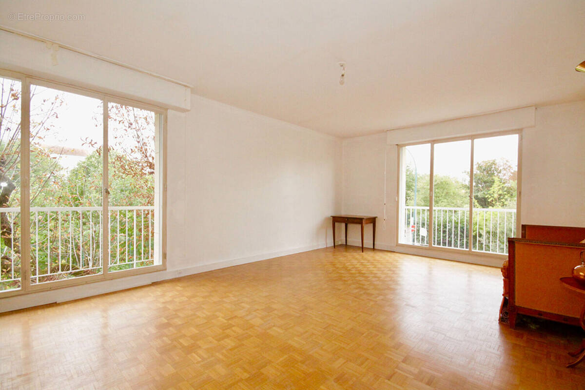 Appartement à FONTENAY-SOUS-BOIS