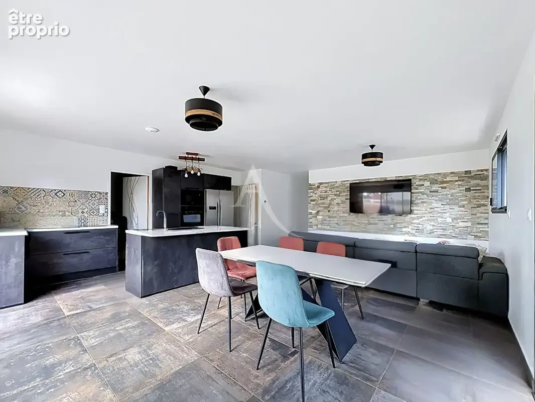 SAINT MARS DU DESERT - Maison plain pied 4  chambres - photo 3