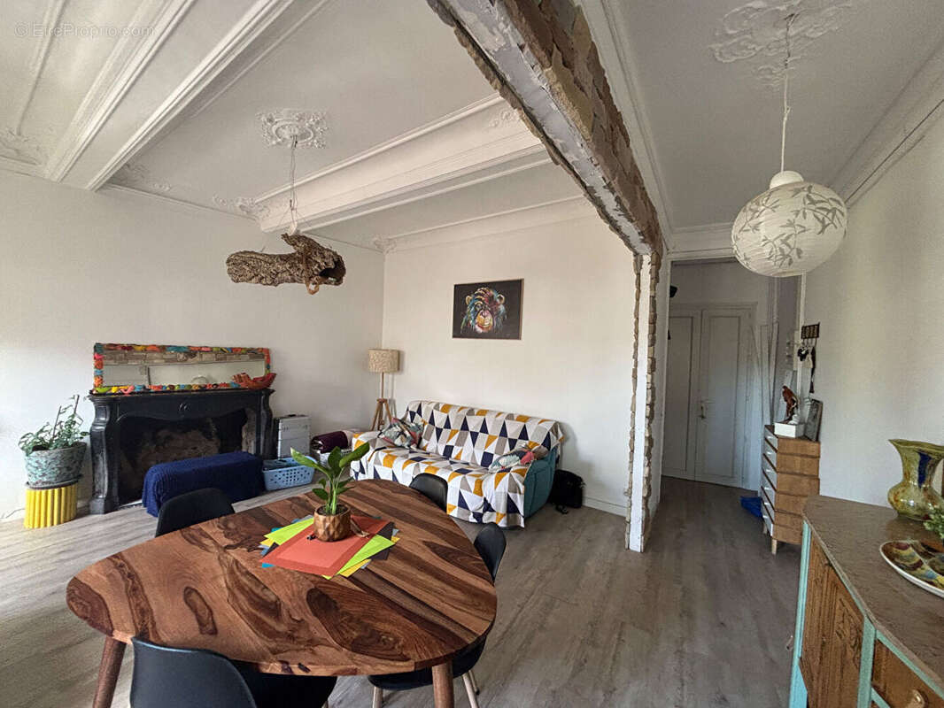 Appartement à PIGNANS