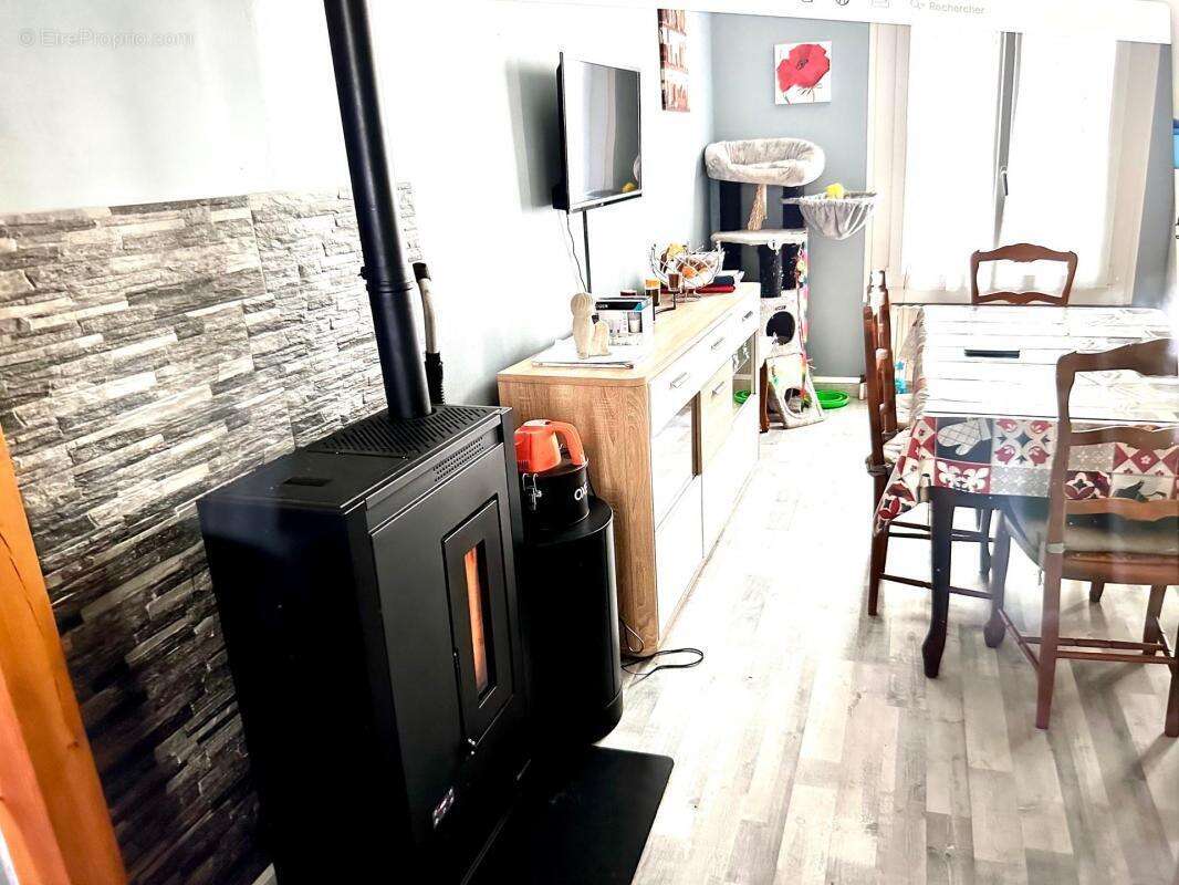 Maison à PONT-SUR-YONNE