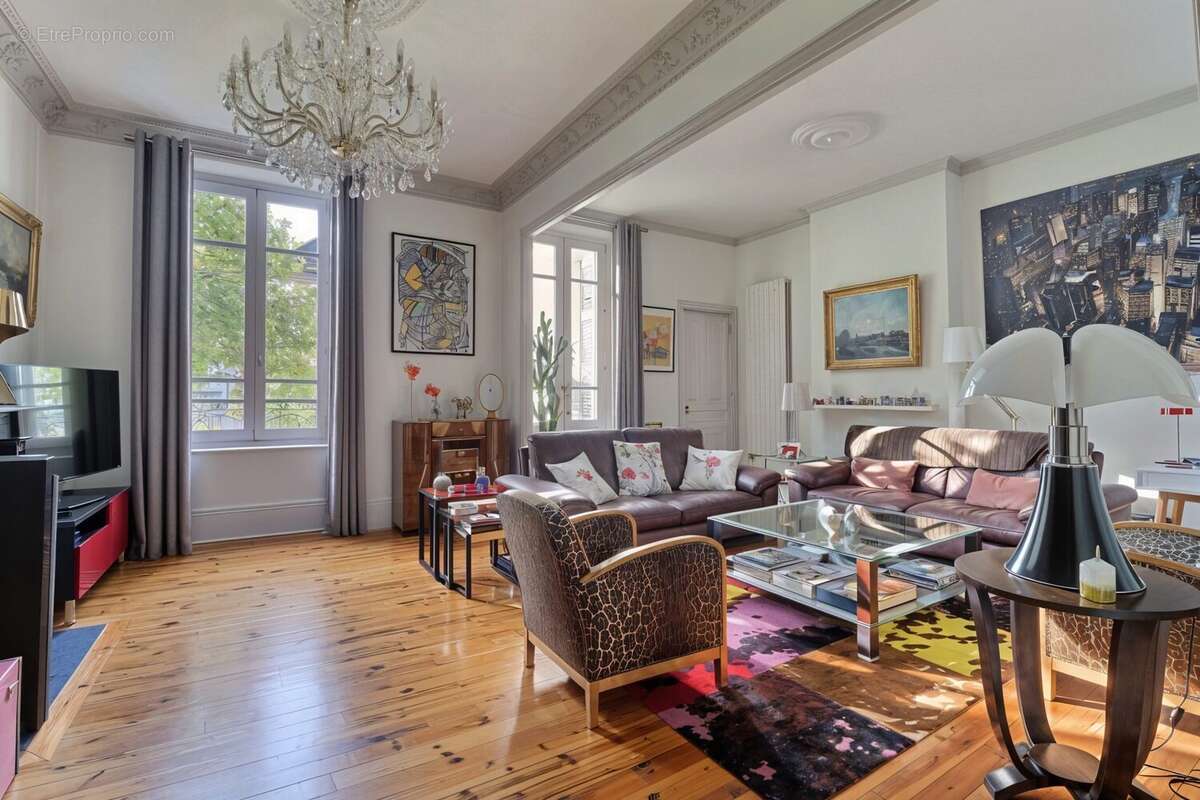 Appartement à CHAMALIERES