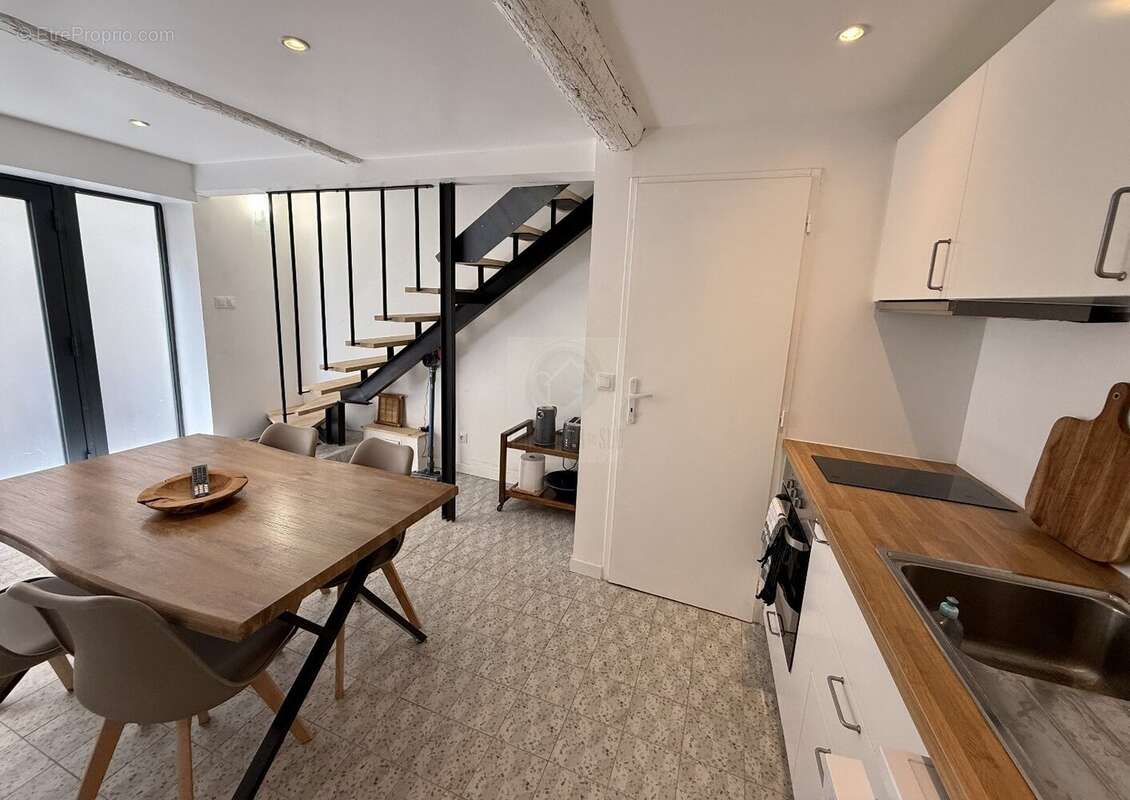 Maison à VILLENEUVE-LES-BEZIERS