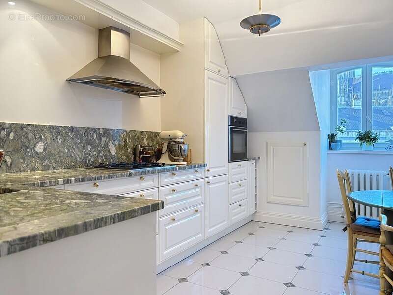 Appartement à vendre 5 pièces REIMS (51) - photo 2
