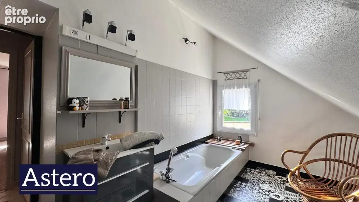 Belle Maison de maitre / 8 pièces de 198 m2 à PLUMELIAU - photo 7