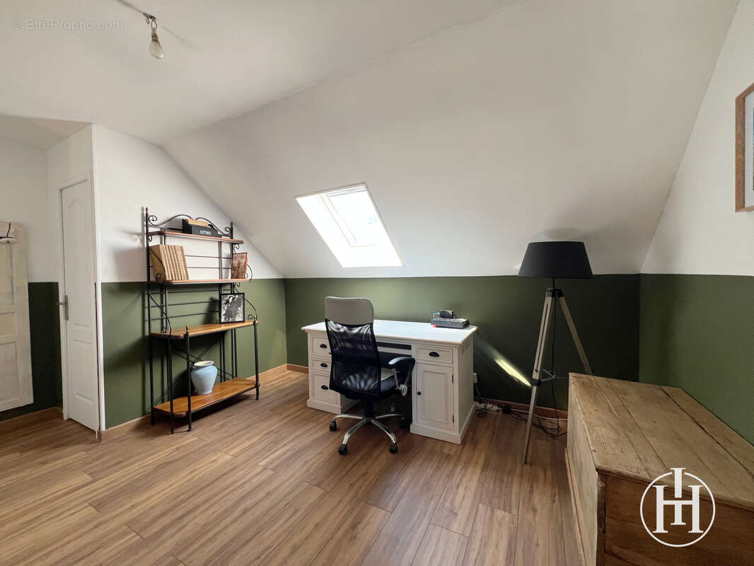 Maison à LA GROUTTE