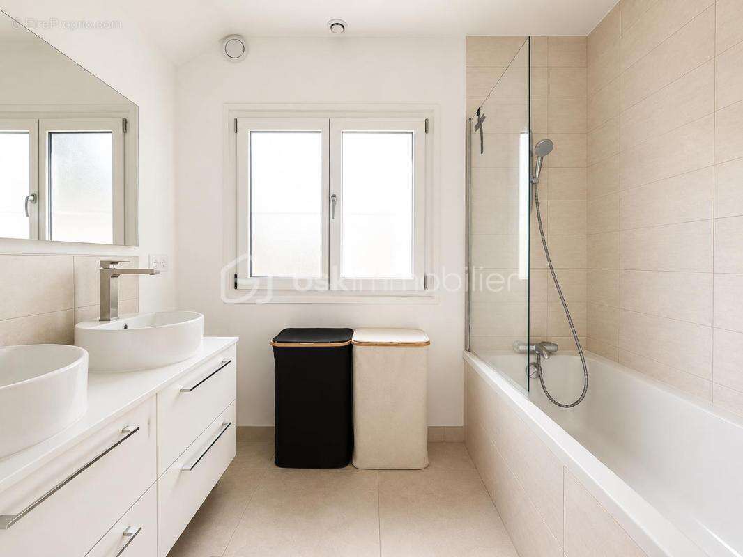 Maison familiale 5 pièces - 85 m ² habitables - Terrain de 216 m² - Combles aménagés de 27 m² - Jardin sans vis-à-vis - photo 17