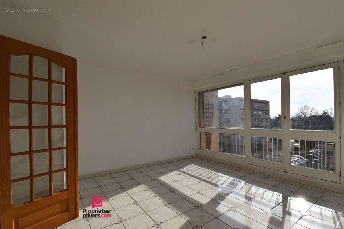 Appartement à SAINTE-FOY-LES-LYON