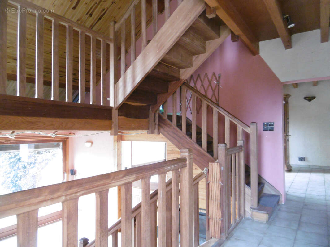 Maison à SAINT-JULIEN-DE-CIVRY