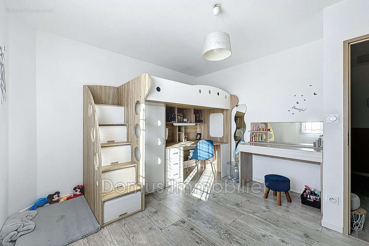 Maison à MORIERES-LES-AVIGNON