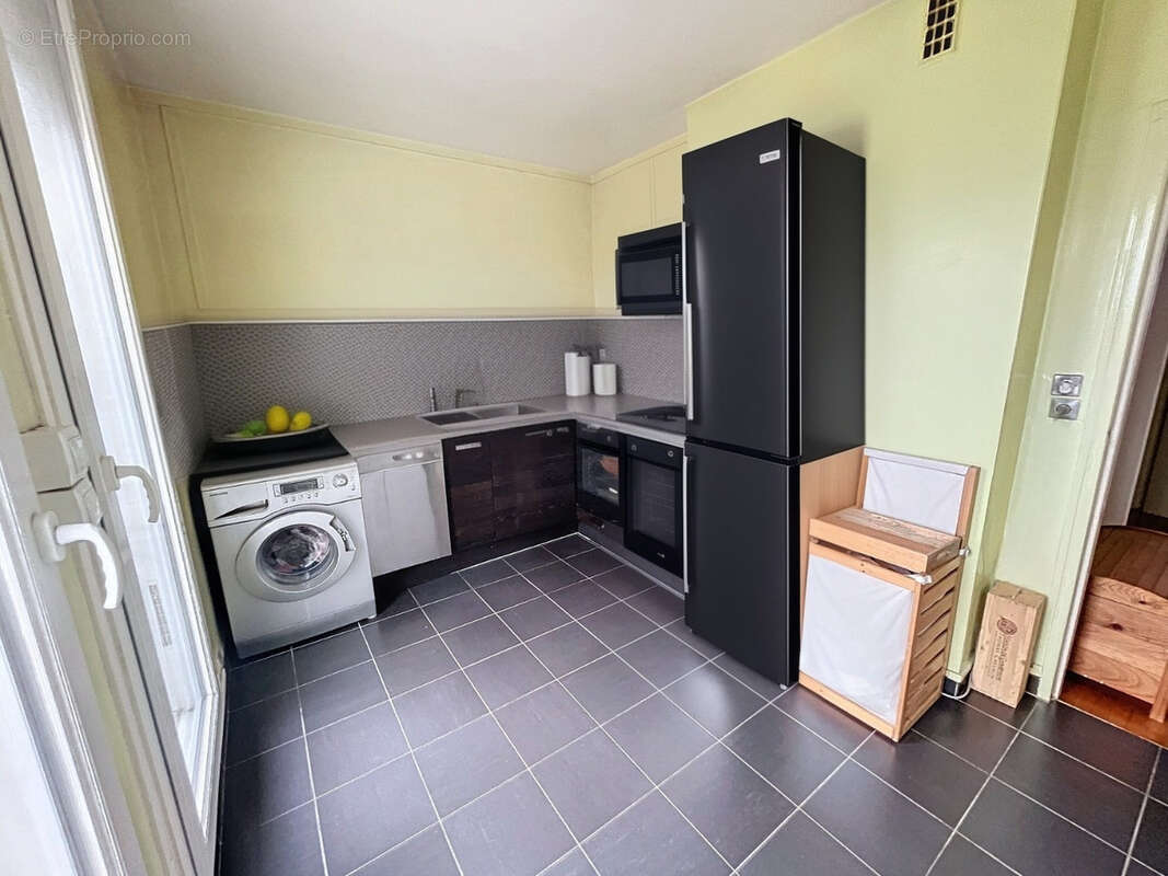 Appartement à MONTROUGE