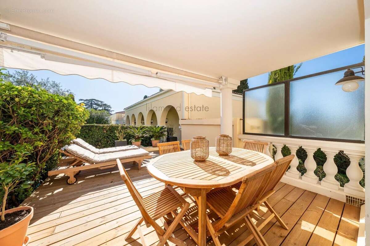 Appartement à CANNES
